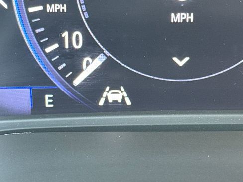 Used 2024 Buick Enclave Avenir image 26