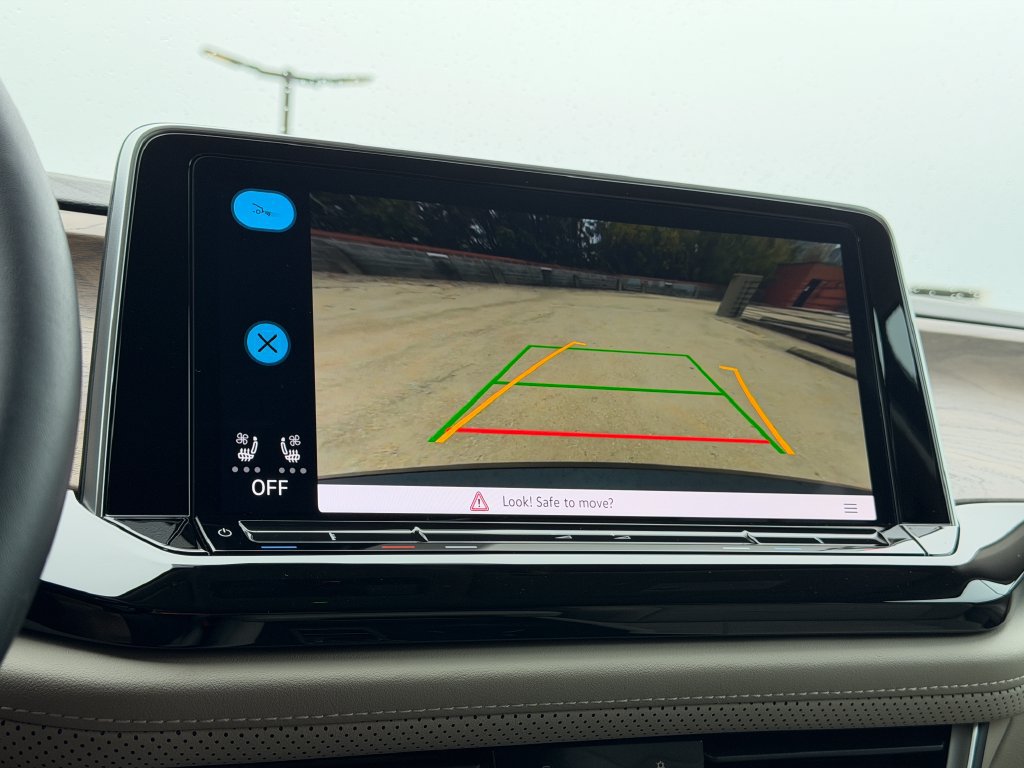 Used 2025 Volkswagen Atlas SE FWD image 20