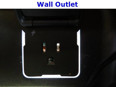 Used 2023 GMC Sierra 1500 AT4 w/ AT4 Premium Package image 30