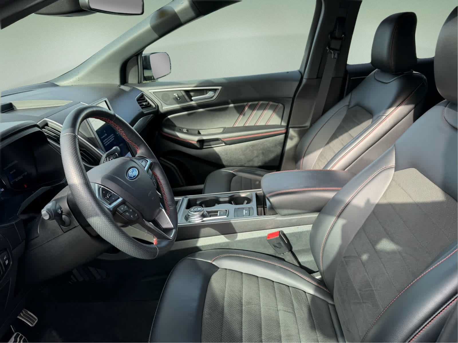 Used 2024 Ford Edge ST-Line AWD/4WD image 8