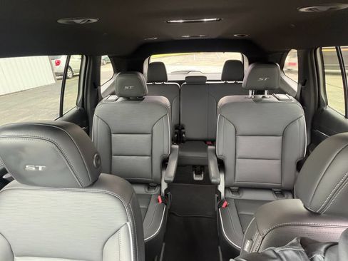 Used 2026 Buick Enclave Sport Touring AWD/4WD image 22