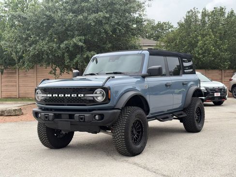 Used 2023 Ford Bronco Wildtrak AWD/4WD image 7