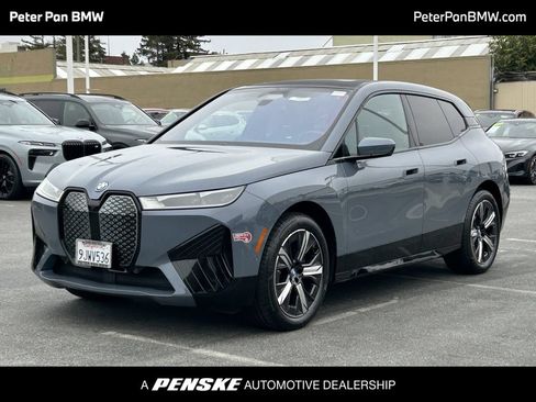 Used 2024 BMW iX xDrive50 w/ Sport Package AWD/4WD image 1