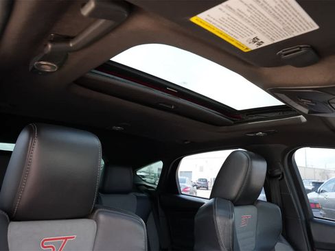 Used 2013 Ford Focus ST image 23