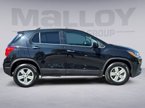 Used 2020 Chevrolet Trax LT w/ LT Convenience Package AWD/4WD image 6