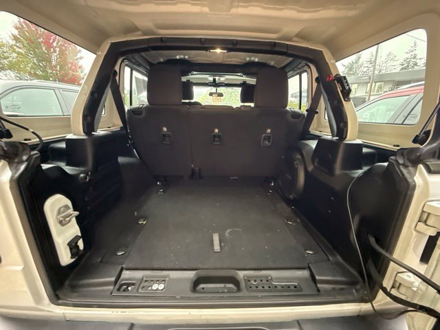 Used 2018 Jeep Wrangler Unlimited Sport S AWD/4WD image 11