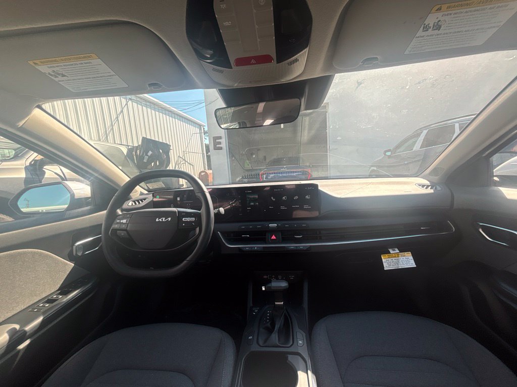 Certified 2025 Kia K4 EX FWD image 17