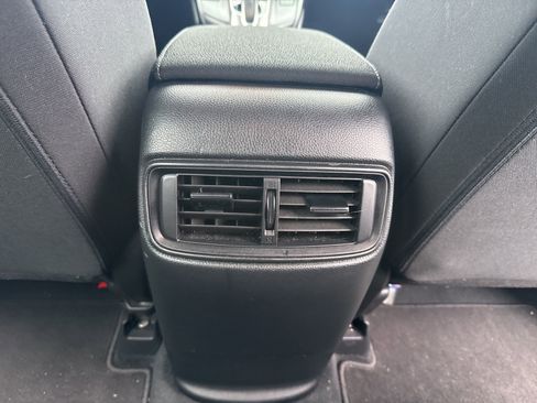 Used 2021 Honda CR-V Special Edition image 25