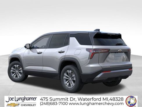 New 2026 Chevrolet Equinox LT w/ Safety and Technology Package FWD image 3