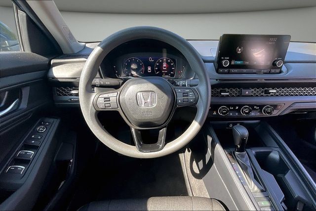 Used 2024 Honda Accord EX image 10