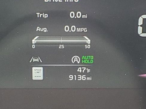 Used 2023 Kia Sportage EX image 30