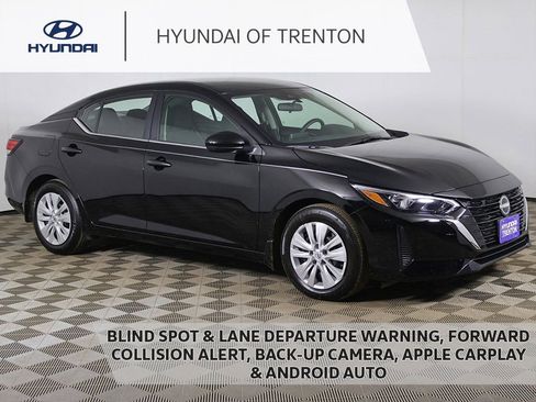 Used 2024 Nissan Sentra S image 1