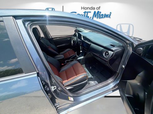Used 2019 Toyota Corolla SE FWD image 30