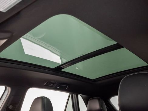 Used 2023 Volkswagen Atlas Cross Sport SEL Premium R-Line image 9