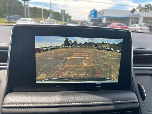 Used 2023 Chevrolet Tahoe Premier image 12