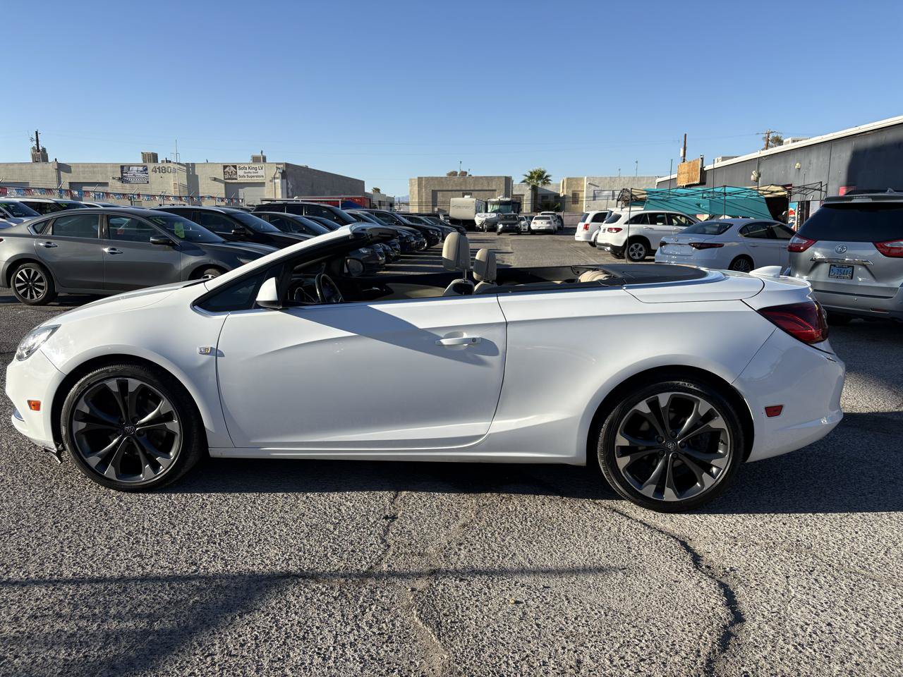 Used 2018 Buick Cascada Premium FWD image 3