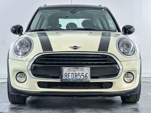 Used 2019 MINI Cooper 4-Door Hardtop w/ Storage Package image 10