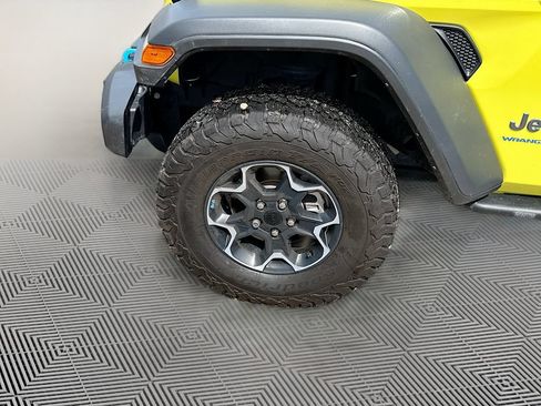 Used 2023 Jeep Wrangler Unlimited Rubicon 4xe w/ Cold Weather Group AWD/4WD image 35