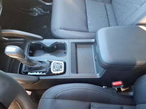 New 2026 Nissan Frontier SV image 16