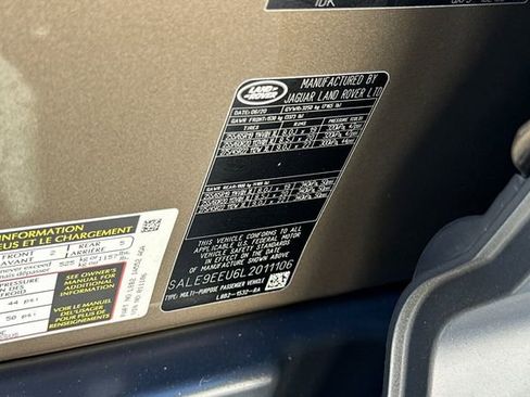 Used 2020 Land Rover Defender 110 HSE image 28