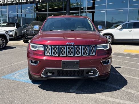 Used 2018 Jeep Grand Cherokee Overland AWD/4WD image 4
