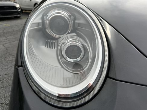 Used 2011 Porsche 911 Cabriolet image 11