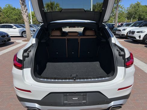Used 2023 BMW X4 xDrive30i w/ Premium Package AWD/4WD image 32