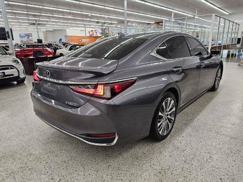 Used 2021 Lexus ES 300h w/ Premium Package FWD image 5