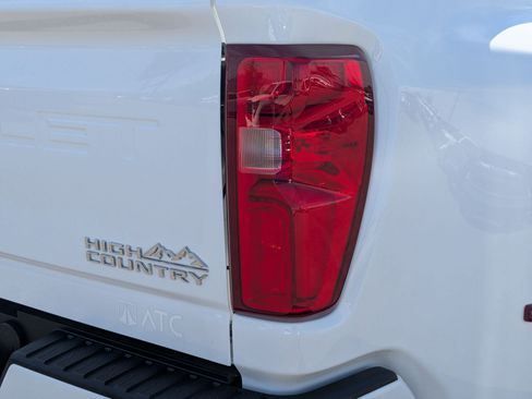 Certified 2025 Chevrolet Silverado 3500 High Country w/ Technology Package AWD/4WD image 12