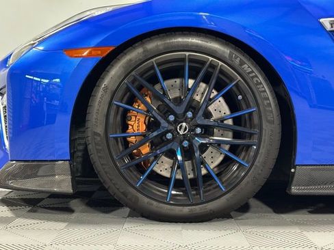 Used 2020 Nissan GT-R Premium AWD/4WD image 7