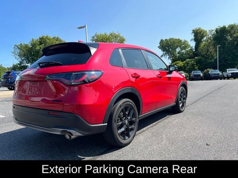 Used 2025 Honda HR-V Sport image 12