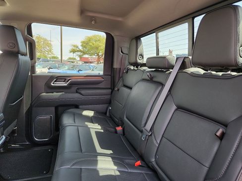 Used 2024 GMC Sierra 2500 Denali w/ Denali Reserve Package image 10