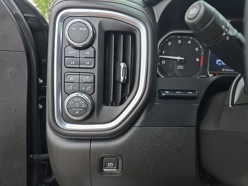 Used 2021 GMC Sierra 1500 AT4 w/ AT4 Premium Package AWD/4WD image 28