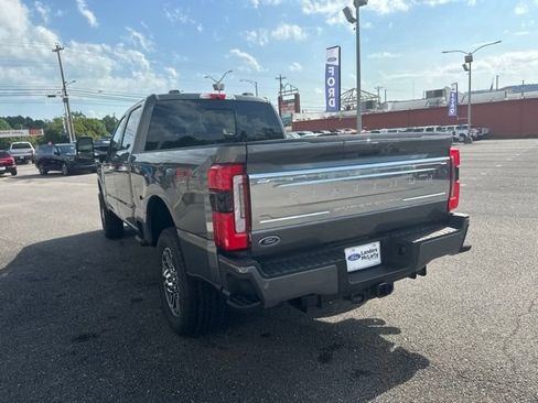 New 2026 Ford F250 Platinum w/ Platinum Plus Package AWD/4WD image 5