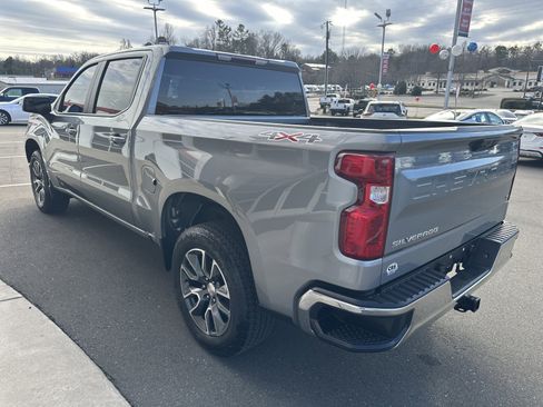 Used 2023 Chevrolet Silverado 1500 LT image 6
