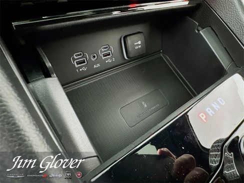 New 2025 Jeep Grand Cherokee Laredo image 40