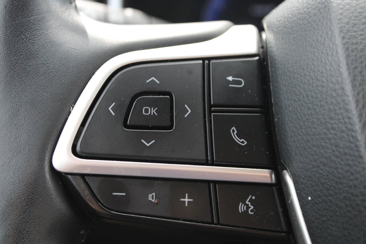 Used 2023 Toyota Highlander Limited AWD/4WD image 13