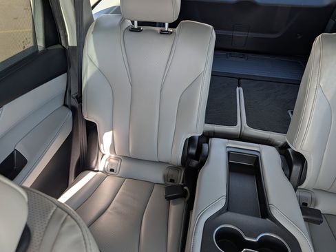 Used 2023 Acura MDX SH-AWD w/ Technology Package image 12