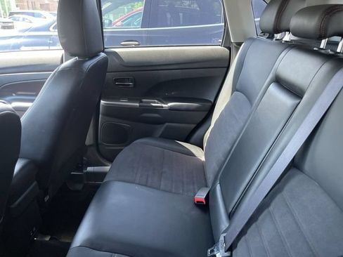 Used 2024 Mitsubishi Outlander Sport SE AWD/4WD image 3