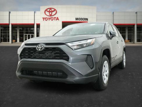 New 2025 Toyota RAV4 LE image 4