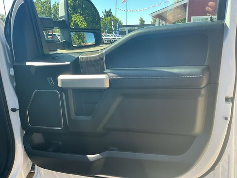 Used 2019 Ford F350 Lariat w/ Lariat Ultimate Package AWD/4WD image 13