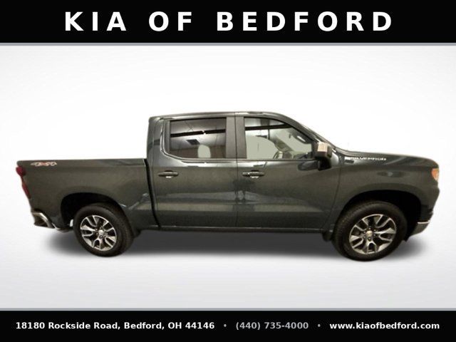 Used 2025 Chevrolet Silverado 1500 LT AWD/4WD image 4