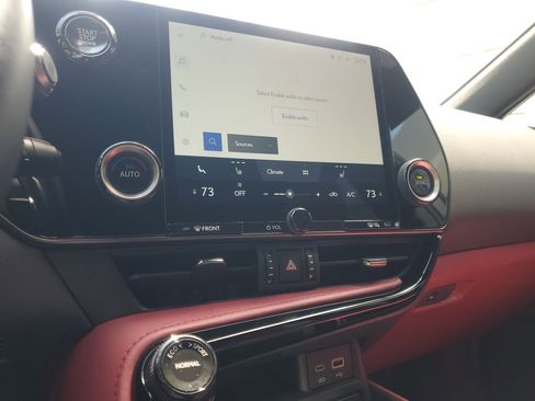 Used 2025 Lexus NX 250 FWD w/ Accessory Package (Z1) image 25