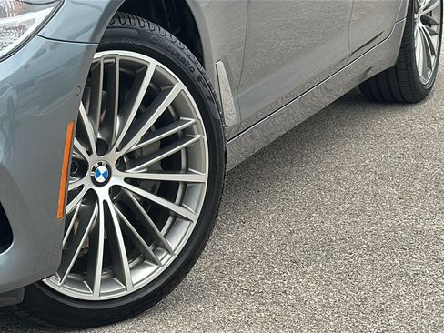 Used 2020 BMW 540i xDrive w/ Premium Package AWD/4WD image 3