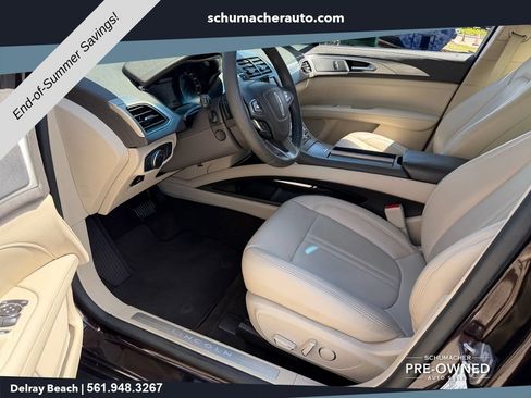 Used 2020 Lincoln MKZ w/ Convenience Package FWD image 11