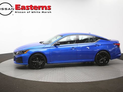 Used 2025 Nissan Altima 2.5 SR FWD image 59