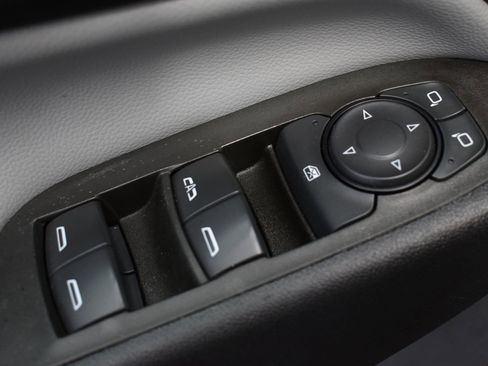 Used 2024 Chevrolet Equinox LS w/ Midnight Edition image 13