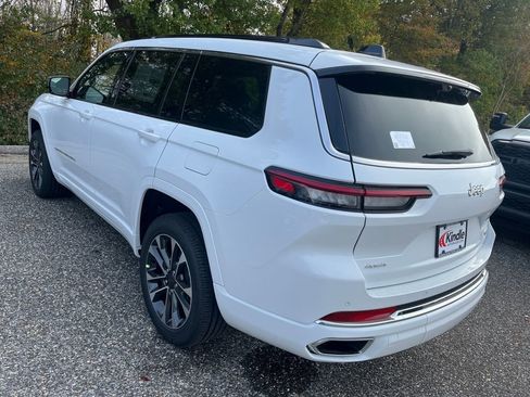 New 2025 Jeep Grand Cherokee L Overland w/ Luxury Tech Group IV AWD/4WD image 30