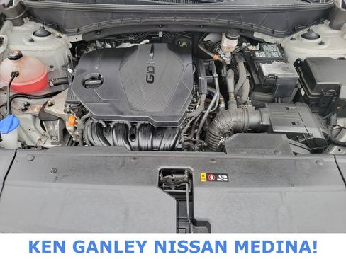 Used 2024 Hyundai Tucson SE image 23