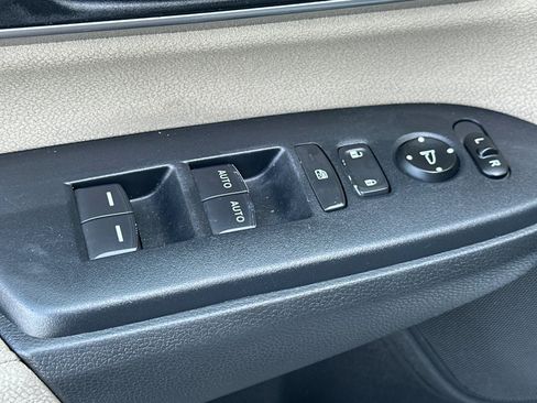 Used 2019 Honda CR-V EX image 13